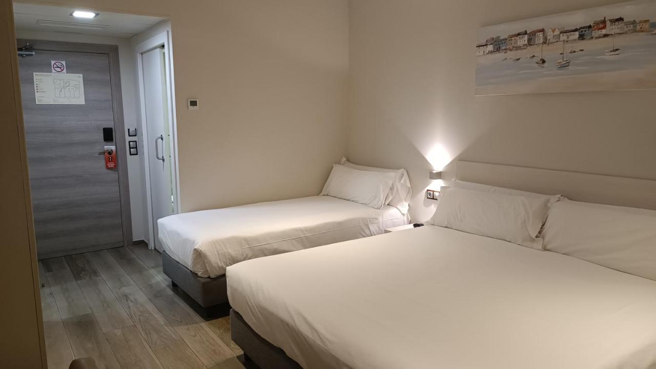 Hotel Centre Reus Esterno foto