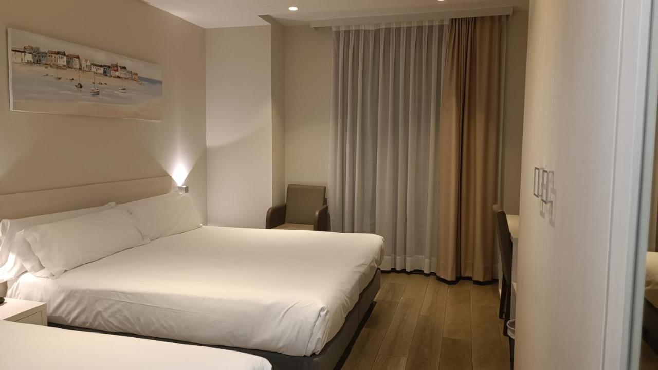 Hotel Centre Reus Esterno foto